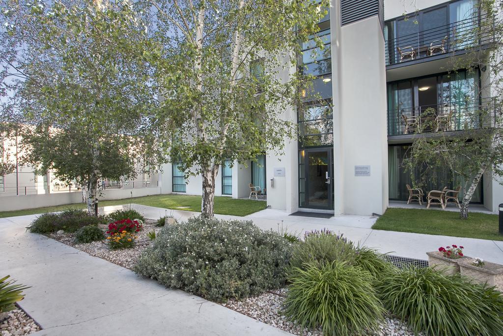 Aparthotel Quest Flemington Melburne Exterior foto